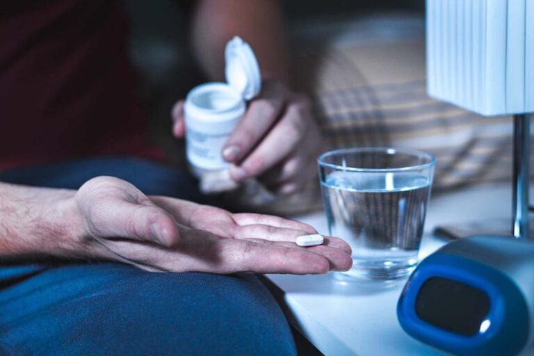 How to Safely Taper Off Ambien Prescription Drug Abuse