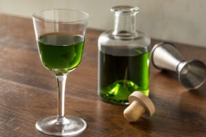 dangers of drinking absinthe